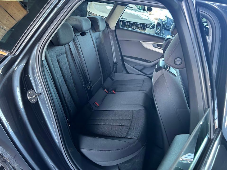 Audi A4 Avant 35 2.0 tfsi mhev Business Advanced 150cv s-tronic 2020 — foto 11