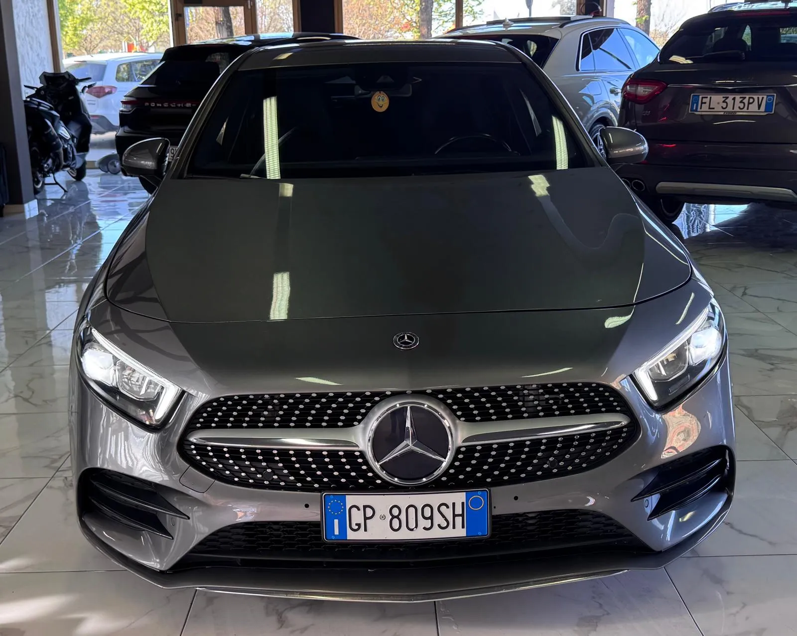 Mercedes A 180 d Premium AMG 2018 — foto 2