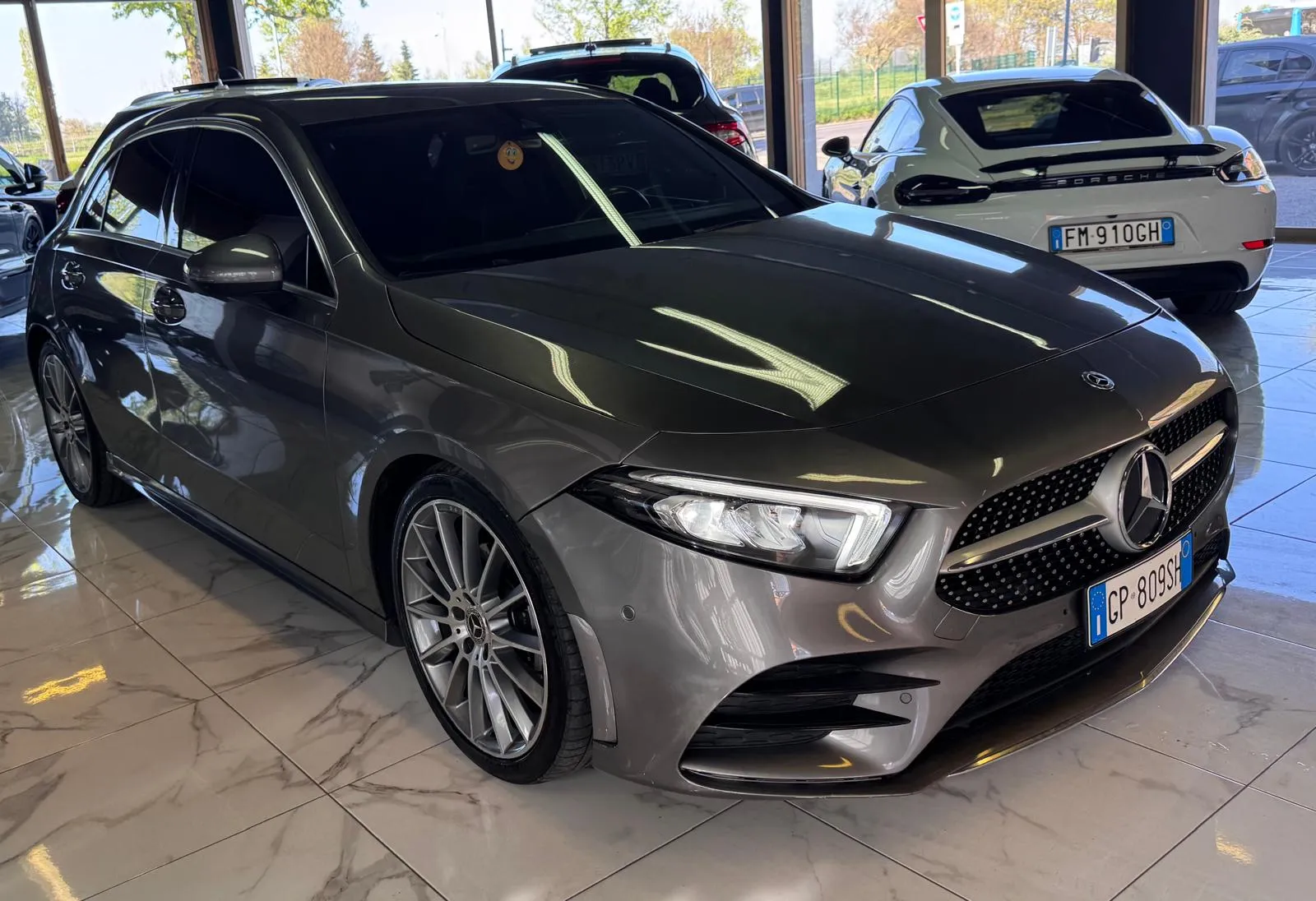 Mercedes A 180 d Premium AMG 2018 — foto 6