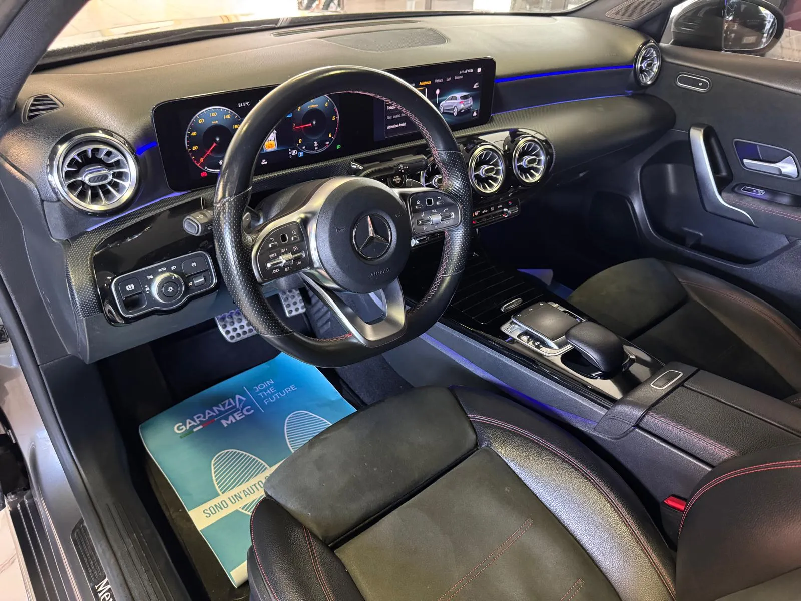 Mercedes A 180 d Premium AMG 2018 — foto 10