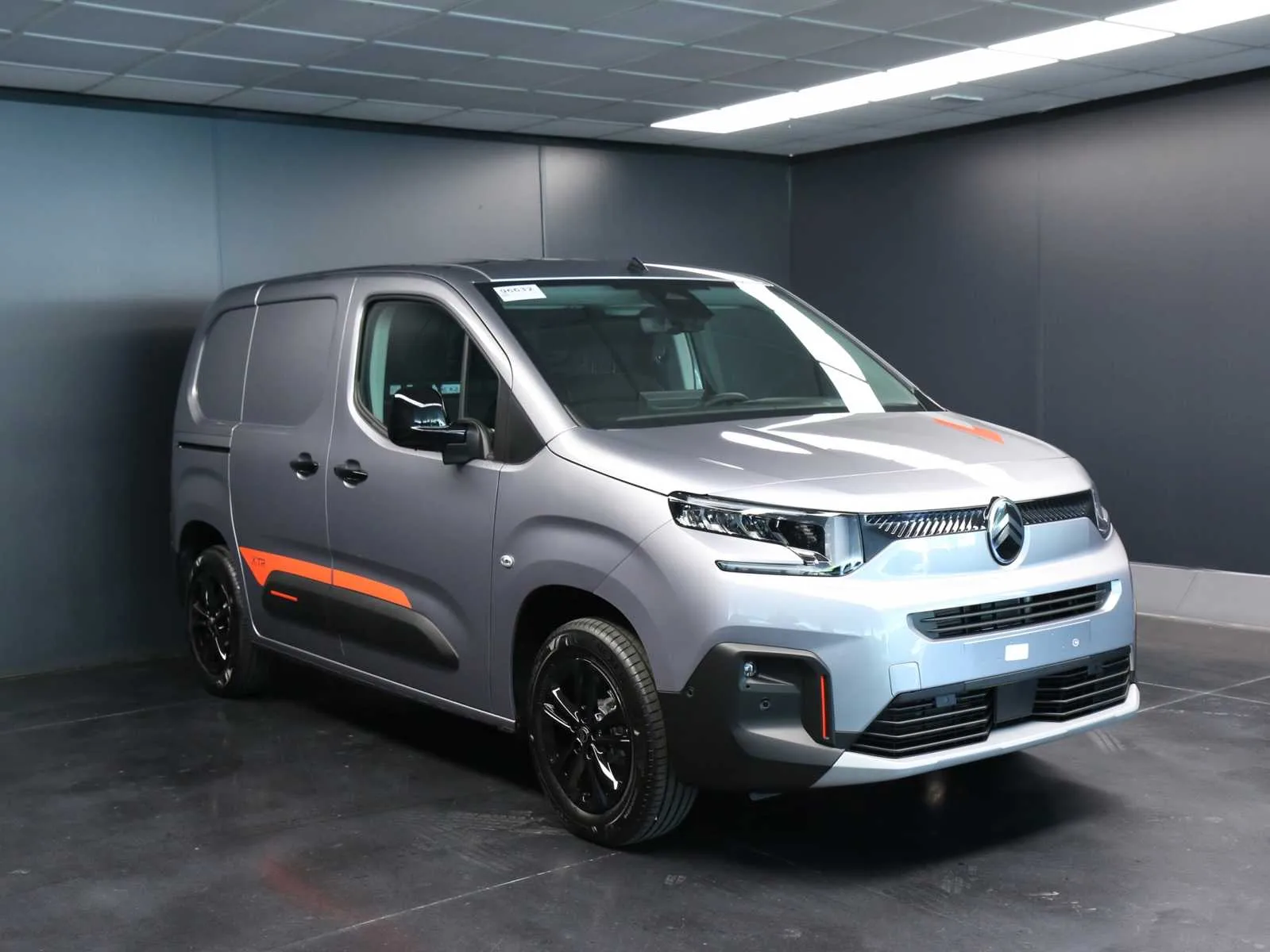 Citroen Berlingo van M 1.5 bluehdi 100cv S&S Serie Speciale XTR 2026 — foto 2