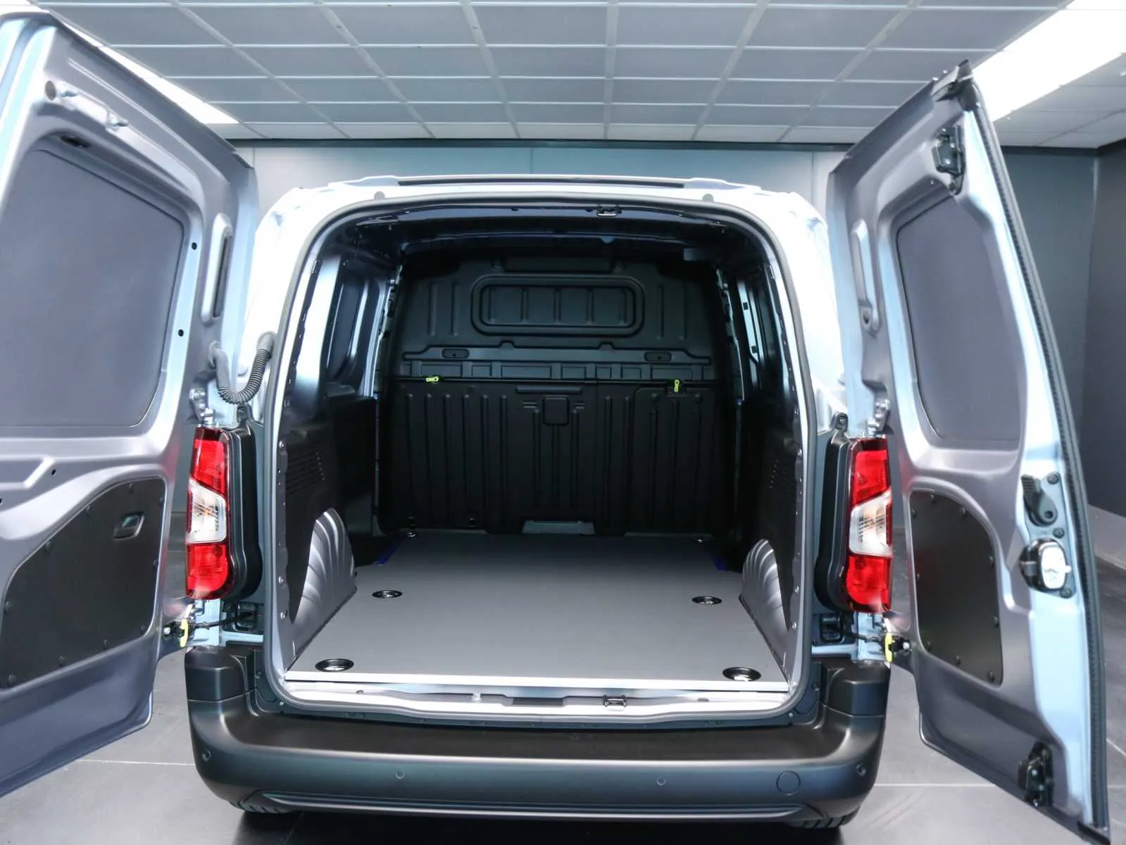 Citroen Berlingo van M 1.5 bluehdi 100cv S&S Serie Speciale XTR 2026 — foto 5