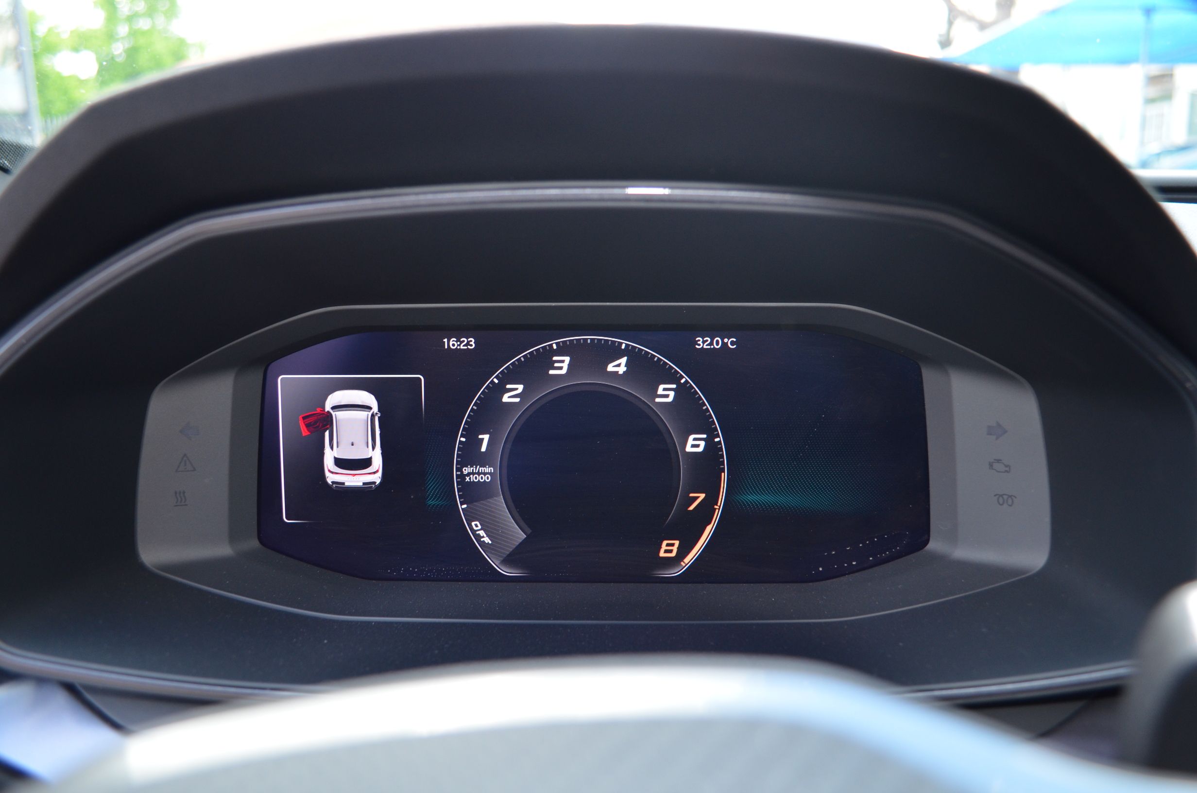 Cupra Formentor 1.5 hybrid 150cv dsg 2025 — foto 16