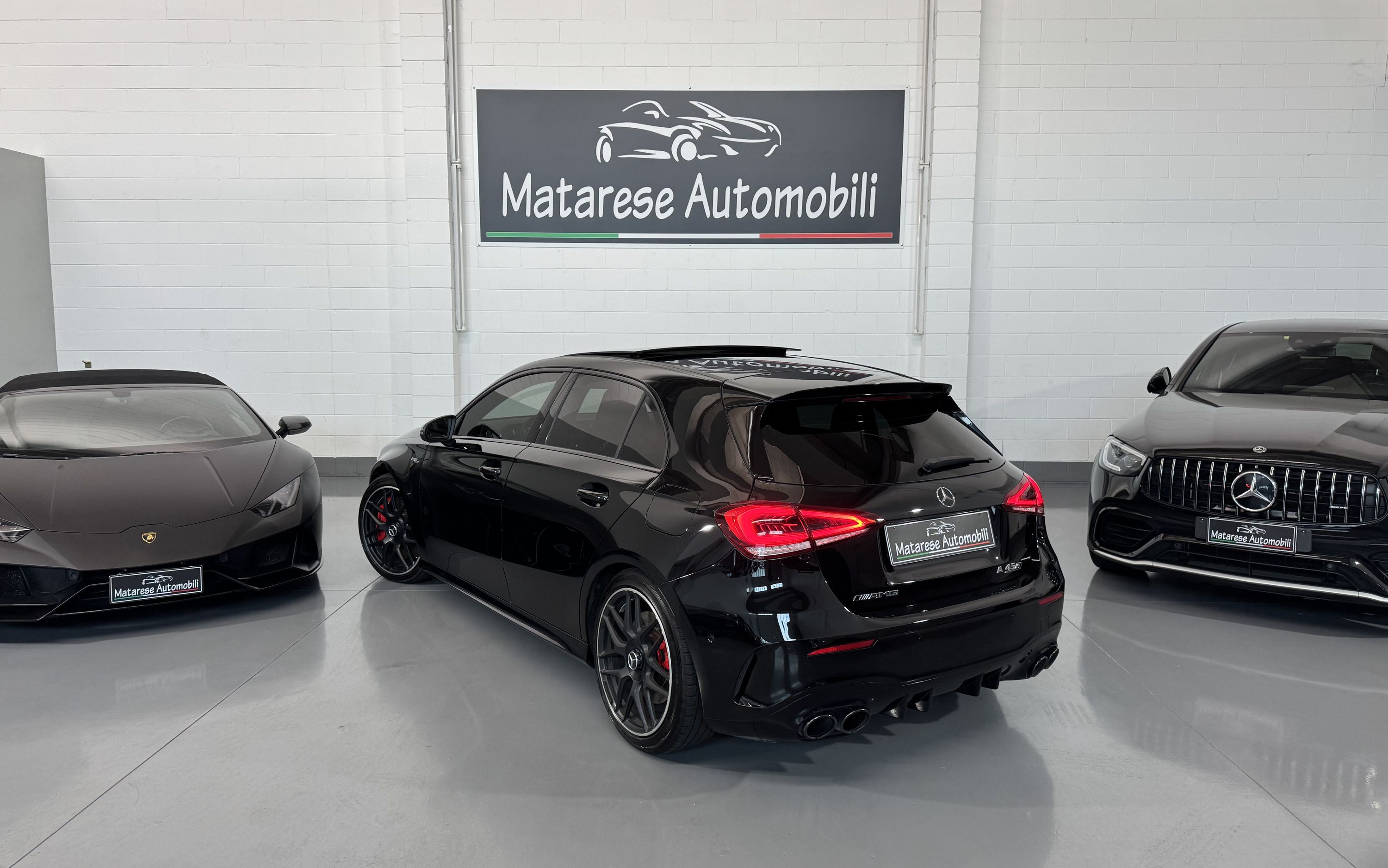 Mercedes A45s AMG Turbo 4Matic+ 2.0cc 421cv Tetto apribile Sedili a guscio  Block shaft 2020 — foto 3