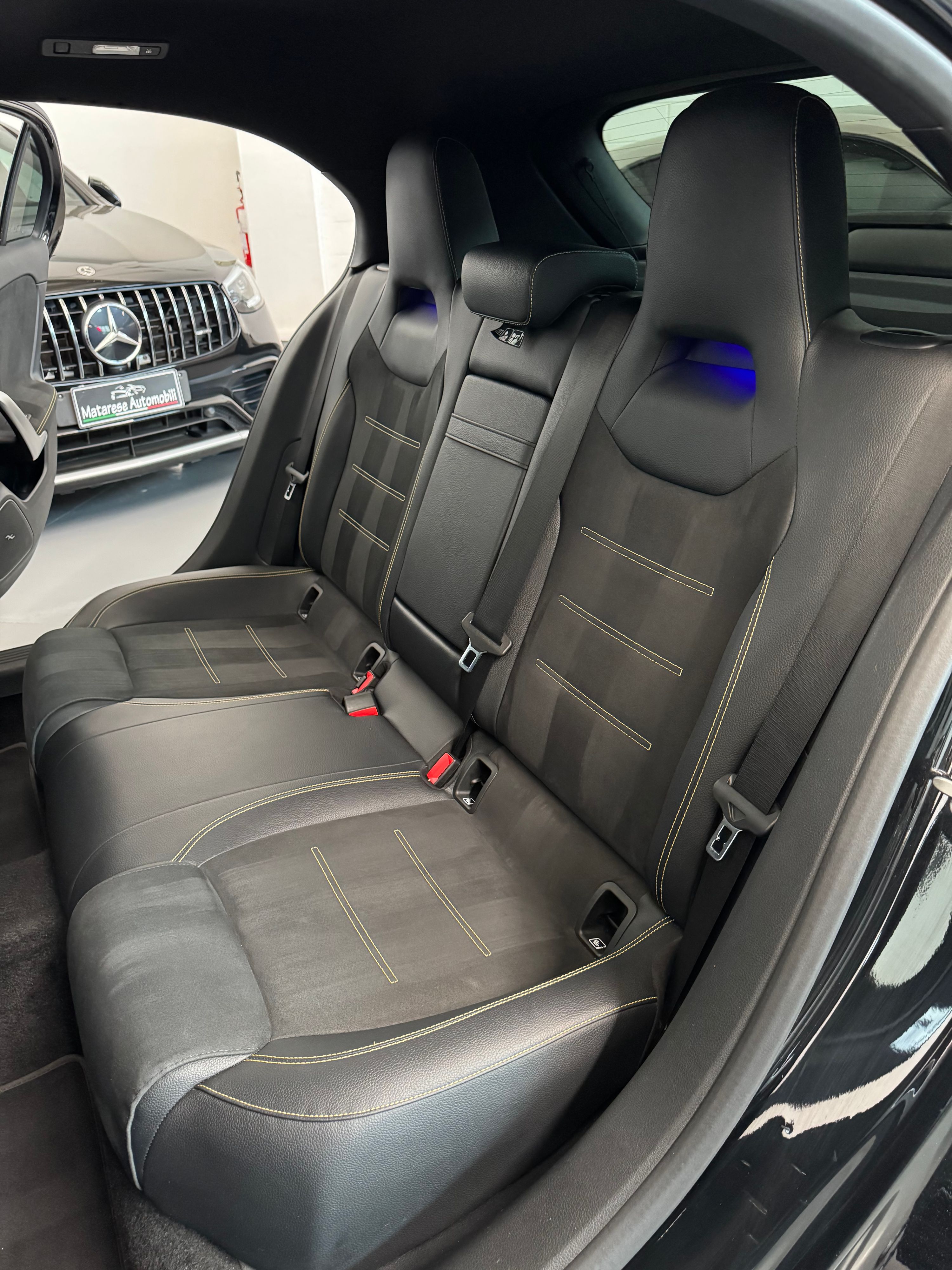 Mercedes A45s AMG Turbo 4Matic+ 2.0cc 421cv Tetto apribile Sedili a guscio  Block shaft 2020 — foto 10