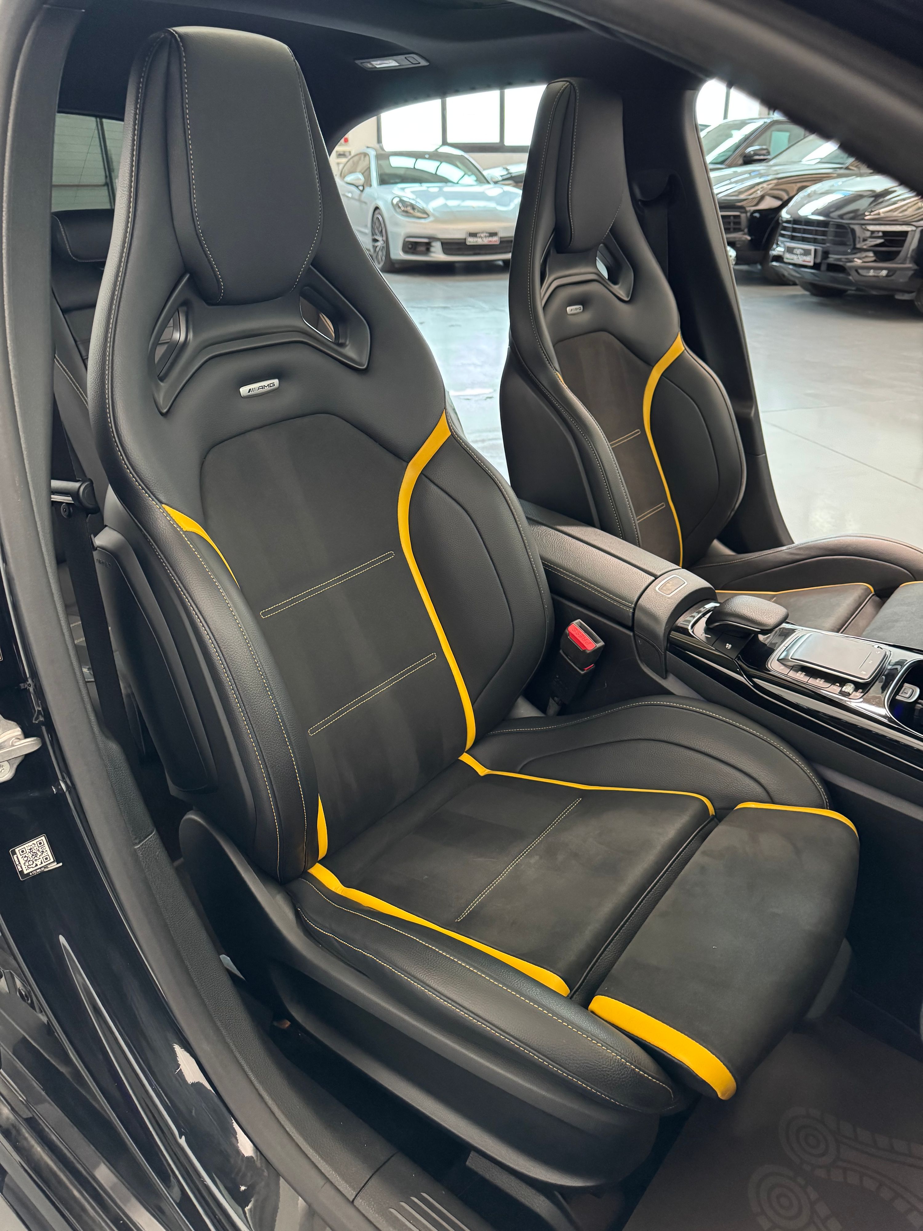 Mercedes A45s AMG Turbo 4Matic+ 2.0cc 421cv Tetto apribile Sedili a guscio  Block shaft 2020 — foto 12