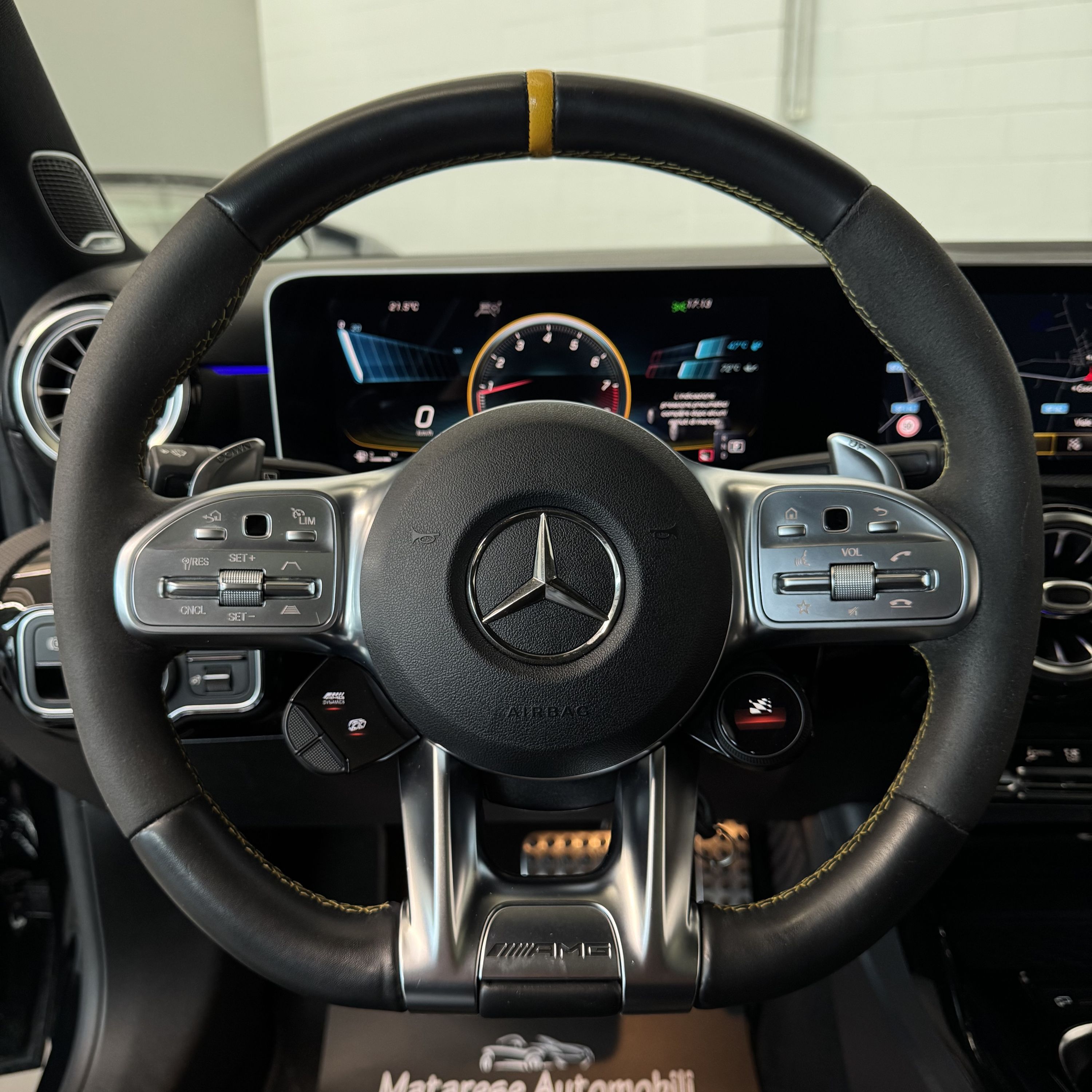 Mercedes A45s AMG Turbo 4Matic+ 2.0cc 421cv Tetto apribile Sedili a guscio  Block shaft 2020 — foto 16