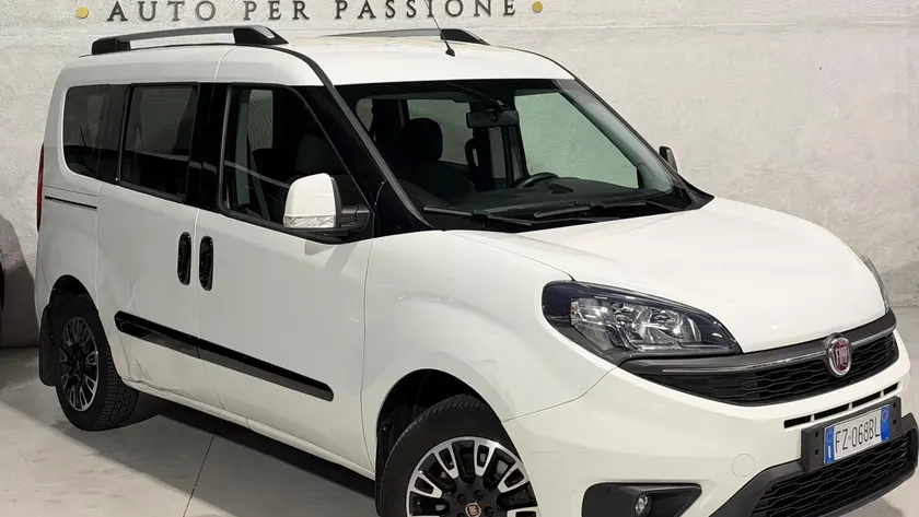 Fiat 5 Porte 5 Posti Neopatentati 2019