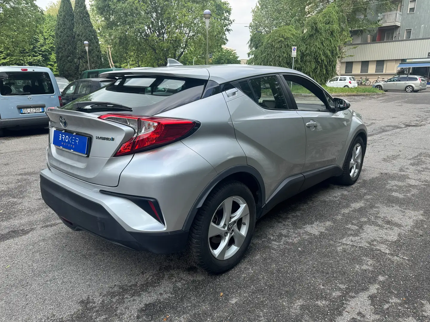 Toyota C-HR 1.8h Active 2wd e-cvt 2019 — foto 6