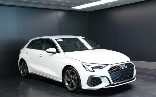 Audi A3 Sportback 30 2.0 tdi S line edition s-tronic