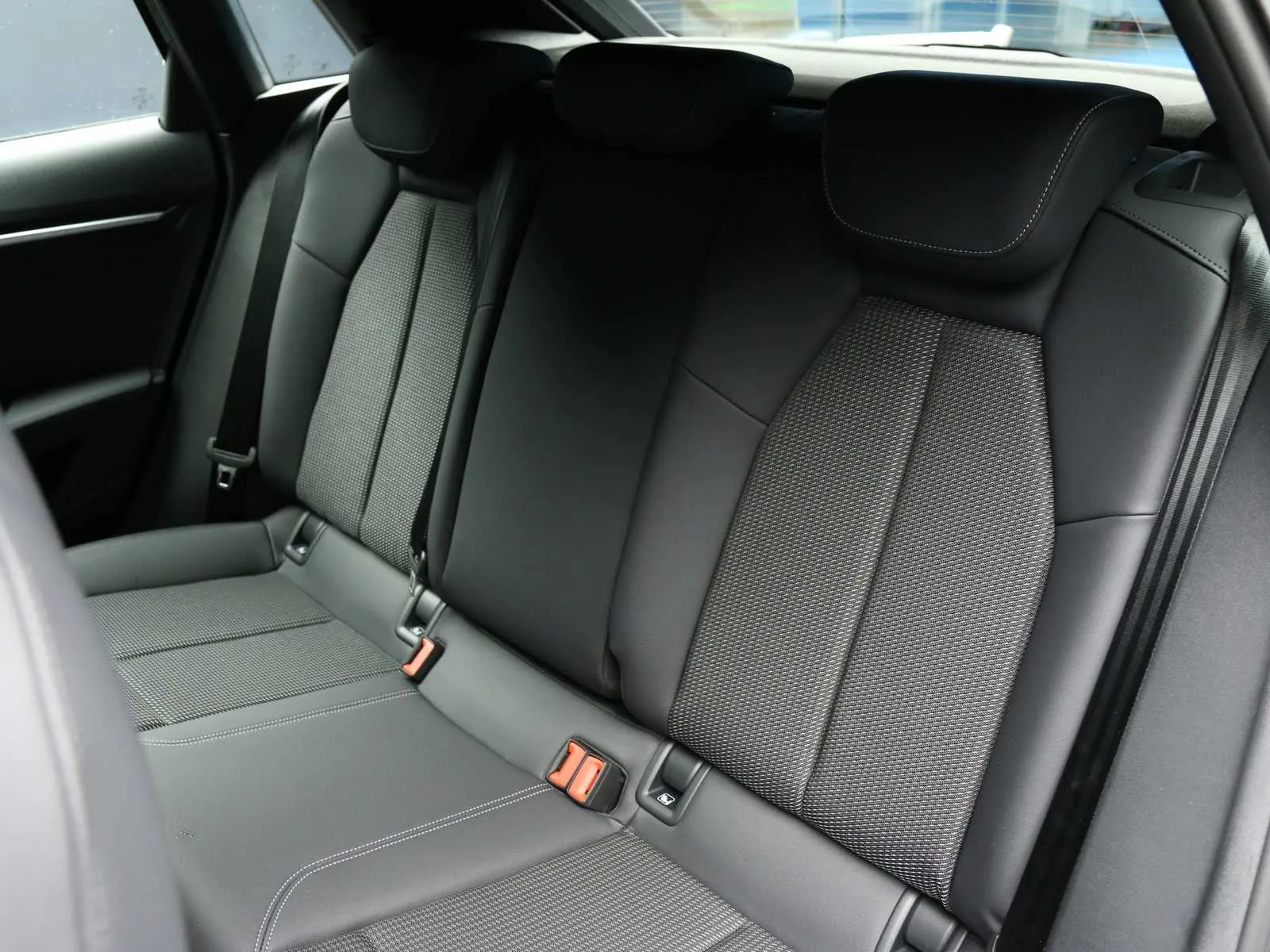 Audi A3 Sportback 1.5 tfsi mhev S line 150cv s-tronic 2026 — foto 37
