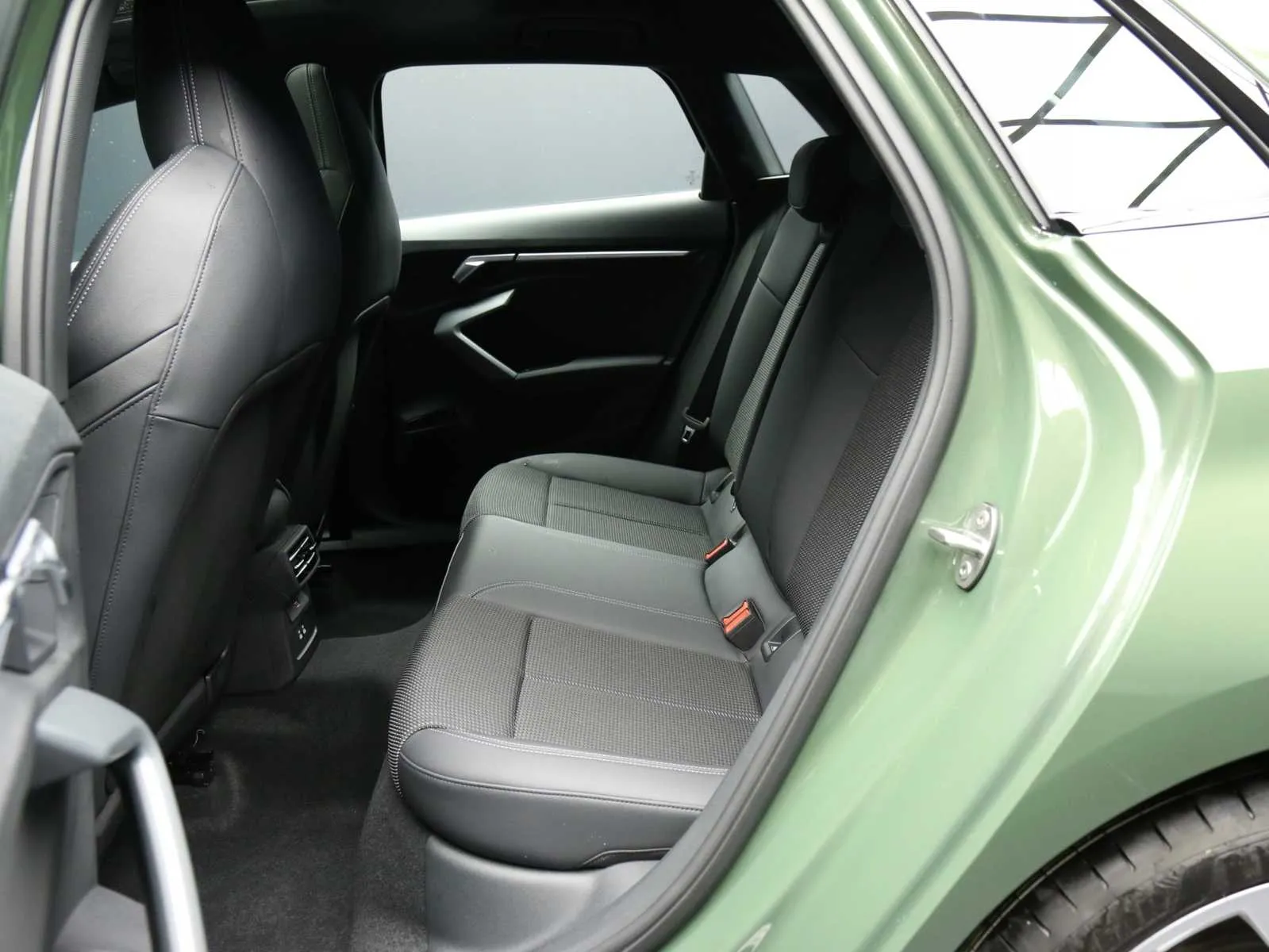 Audi A3 Sportback 1.5 tfsi mhev S line 150cv s-tronic 2026 — foto 36