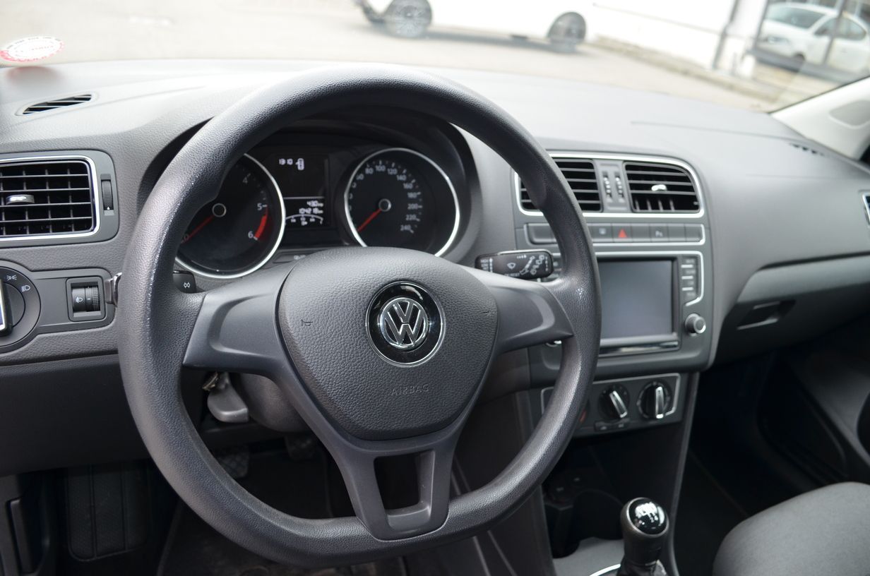 Volkswagen Polo 3p 1.4 tdi bm Trendline 75cv 2016 — foto 10