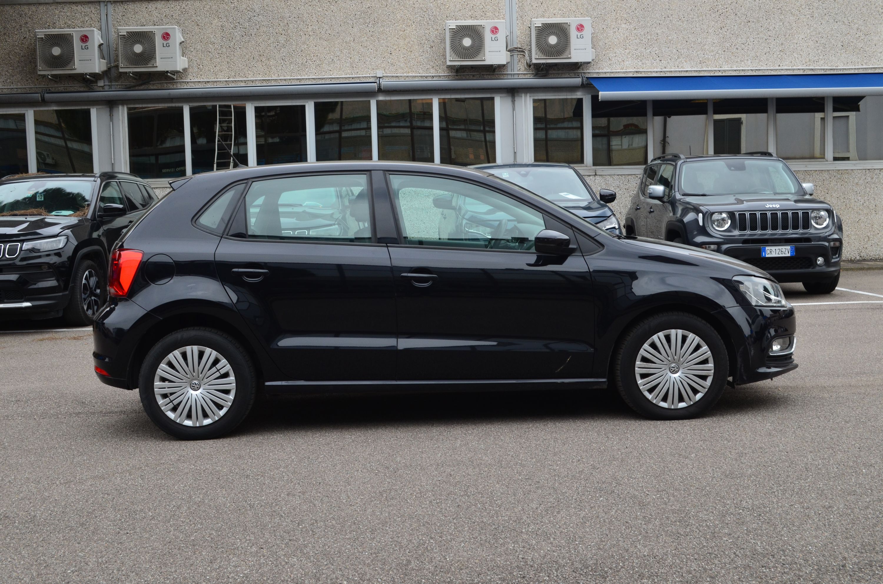 Volkswagen Polo 5p 1.4 tdi Comfortline 75cv 2016 — foto 6