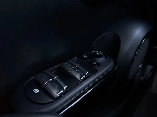 Mini 1.5 Cooper D Hype 5p auto 2016 — foto 19