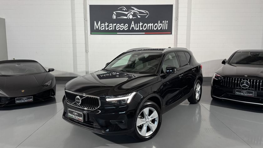 Volvo XC40 B3 MILD HYBRID CORE auto 2.0cc 163cv CarPlay Finanziabile 2025