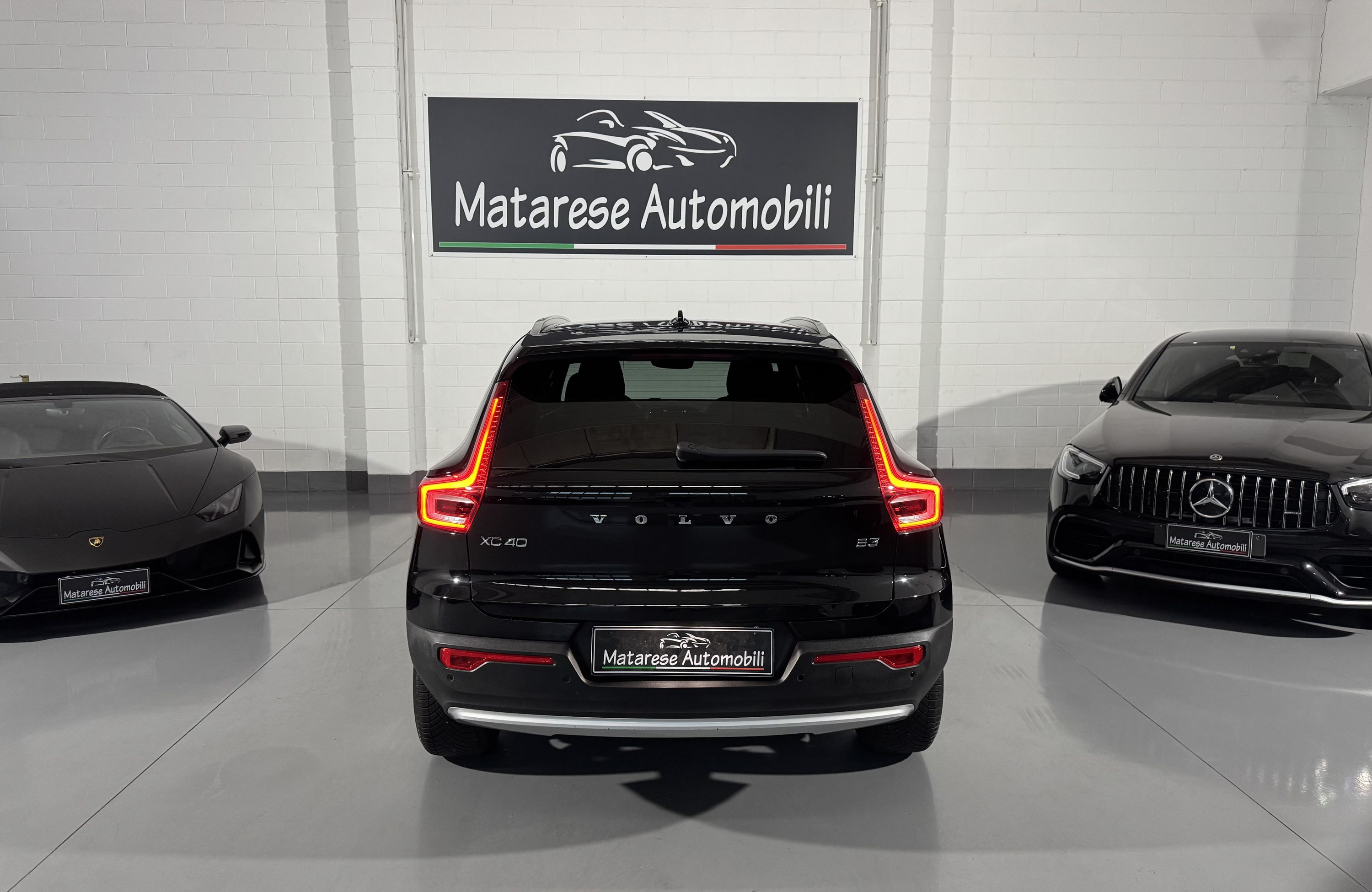 Volvo XC40 B3 MILD HYBRID CORE auto 2.0cc 163cv CarPlay Finanziabile 2025 — foto 5