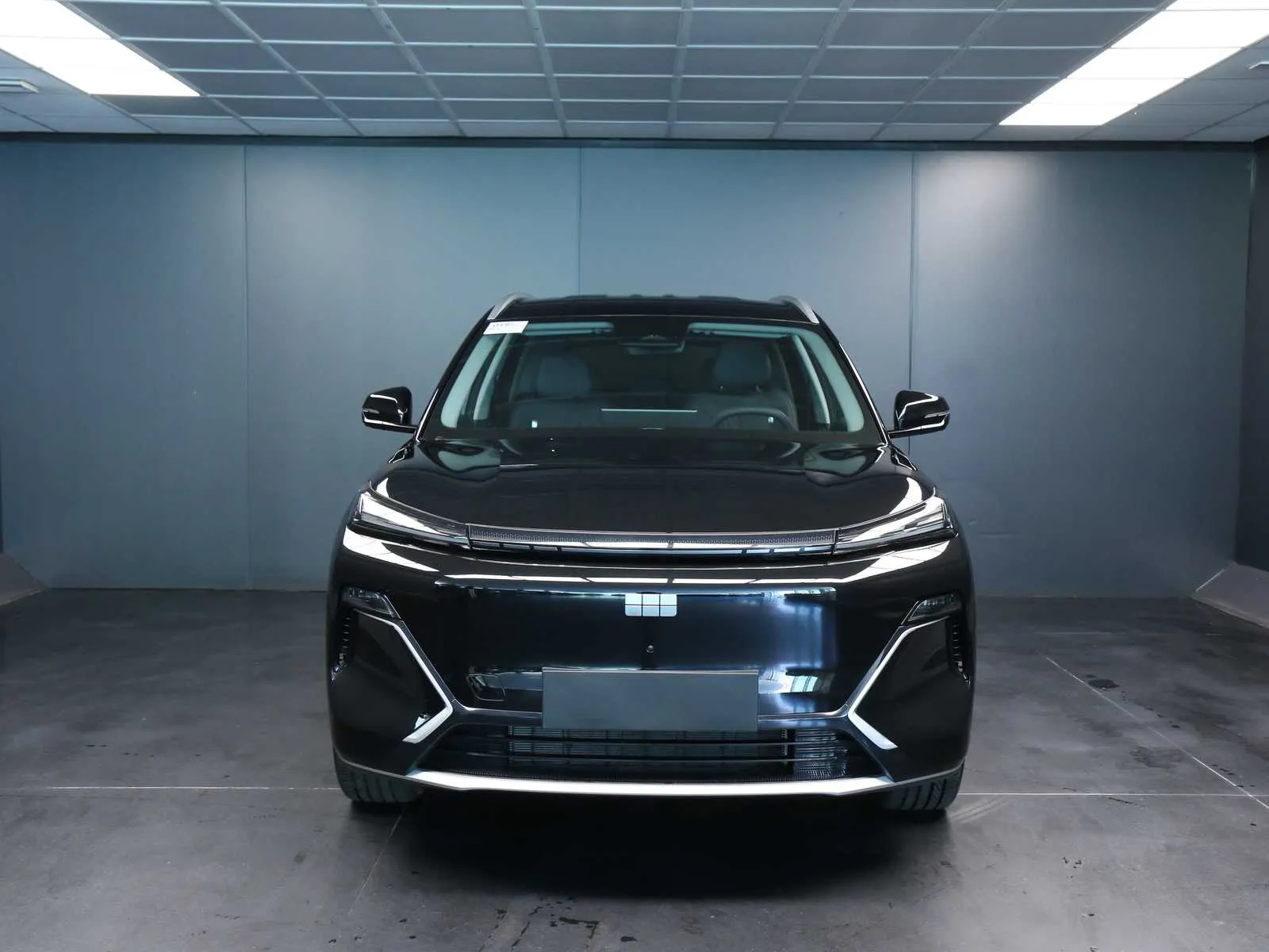 Geely Starray EM-i 1.5 phev Pro 2026 — foto 2