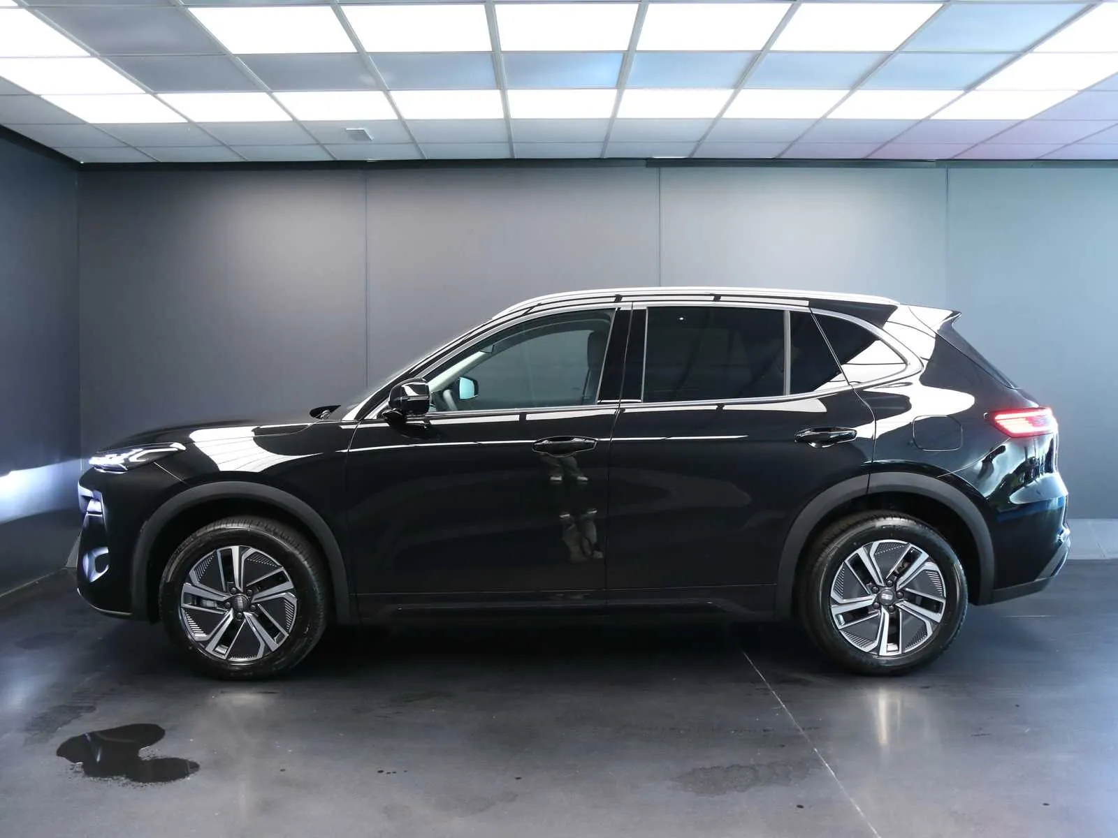 Geely Starray EM-i 1.5 phev Pro 2026 — foto 8