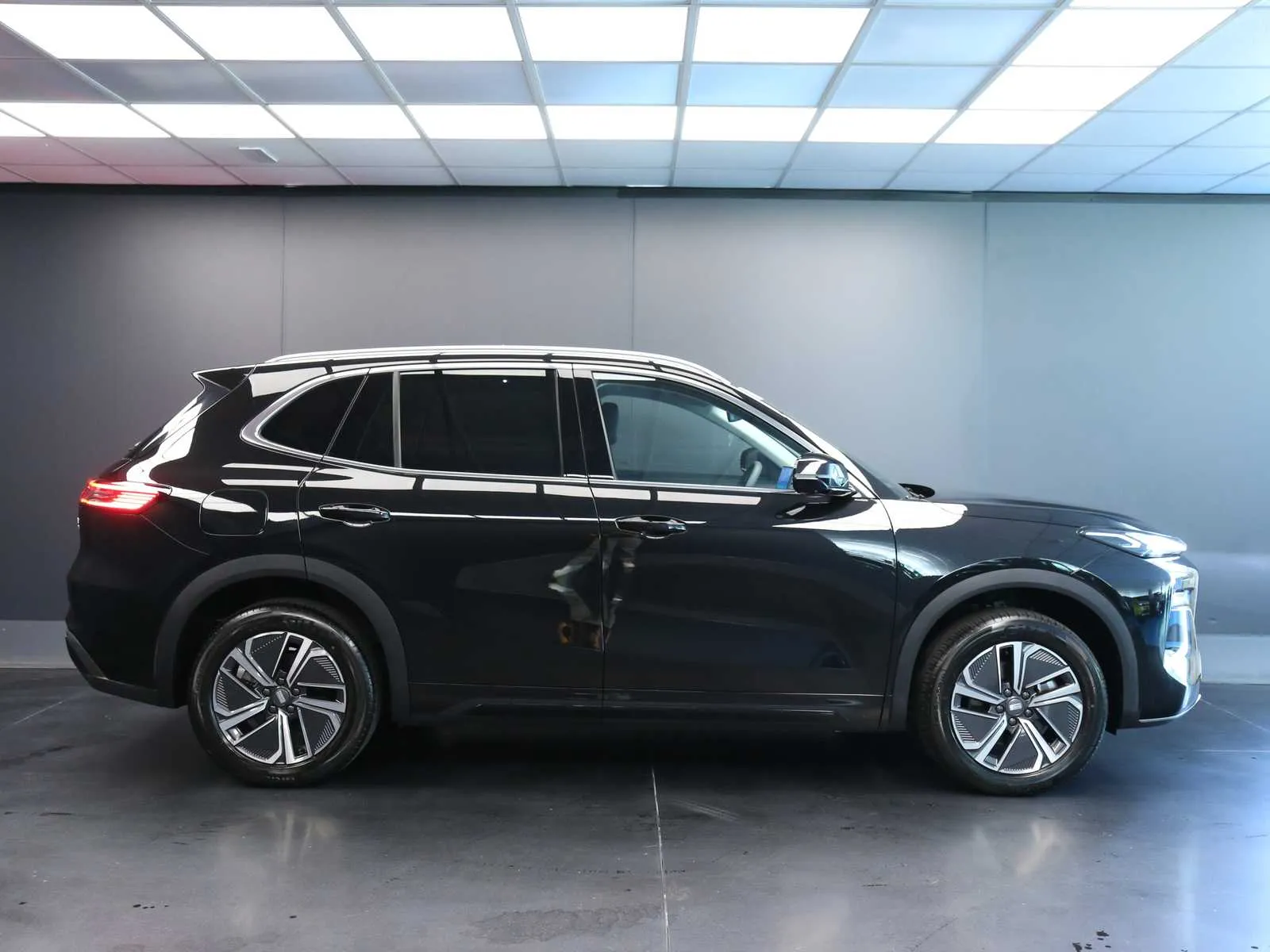 Geely Starray EM-i 1.5 phev Pro 2026 — foto 4