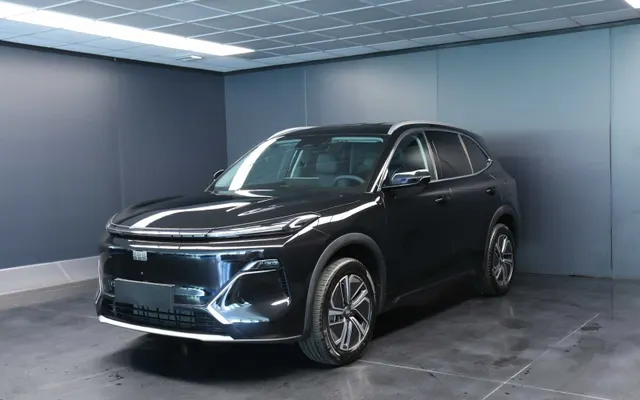 Geely Starray EM-i 1.5 phev Pro