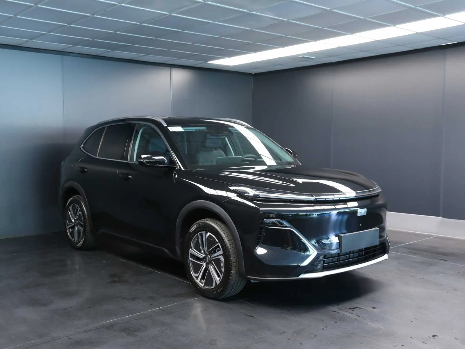 Geely Starray EM-i 1.5 phev Pro 2026 — foto 3