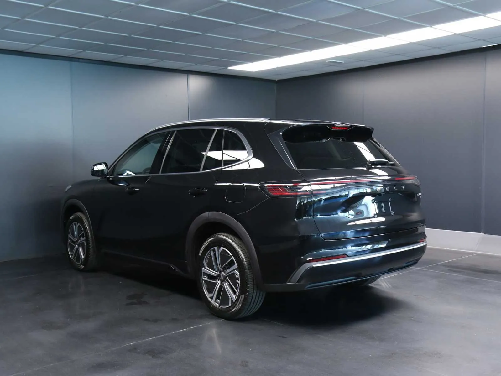 Geely Starray EM-i 1.5 phev Pro 2026 — foto 7