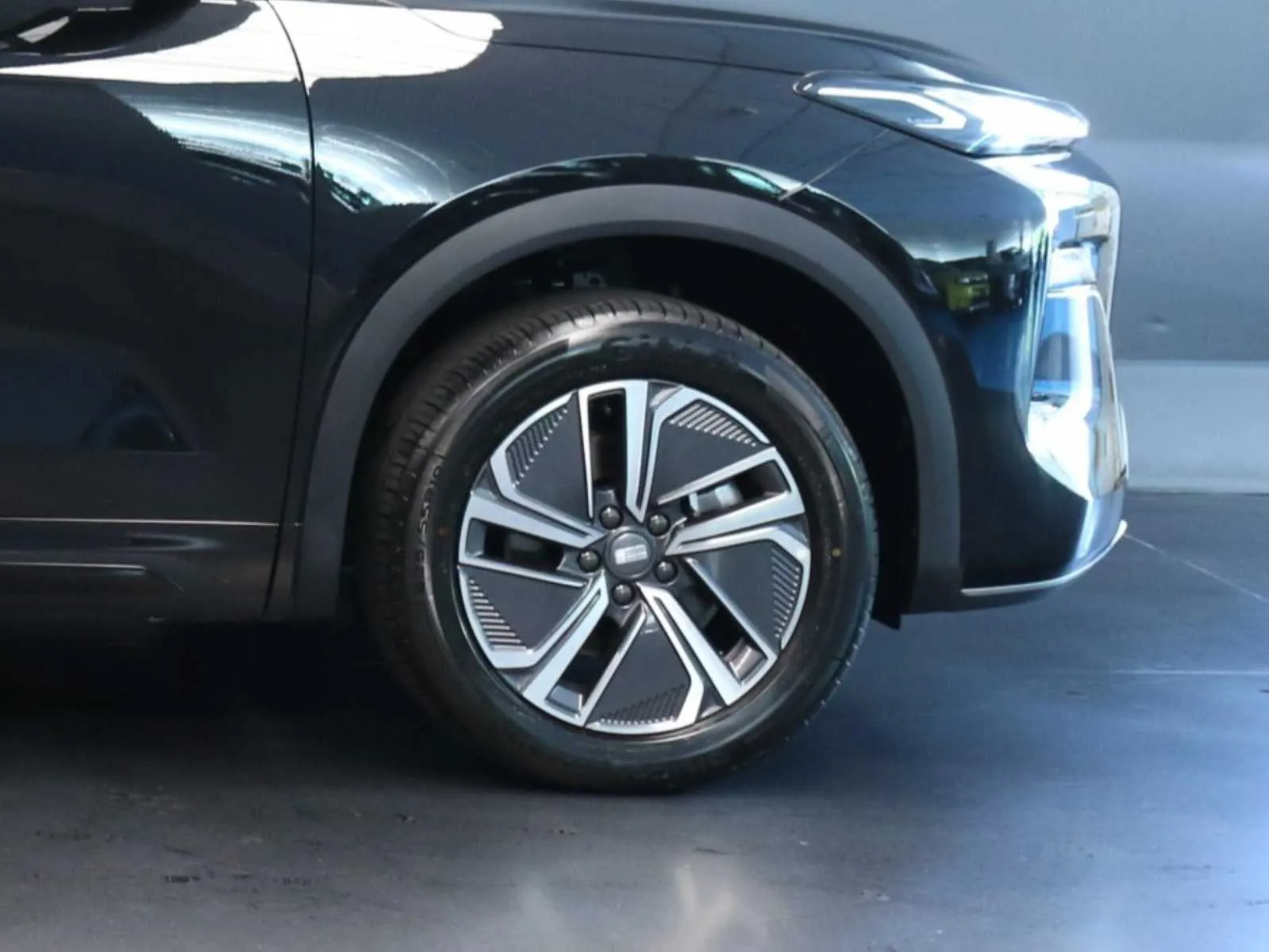 Geely Starray EM-i 1.5 phev Pro 2026 — foto 48