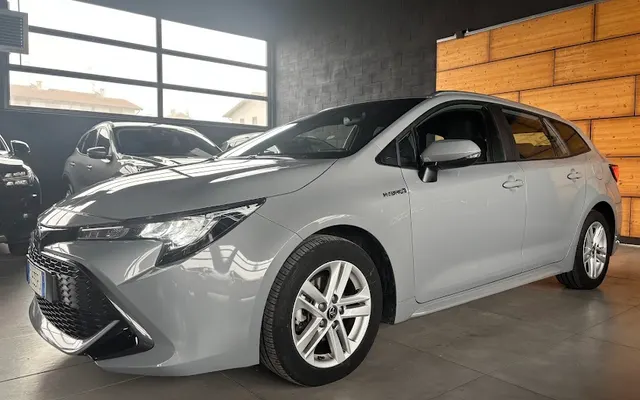 Toyota Corolla Touring Sports 1.8hybrid 122cv 90.000KM