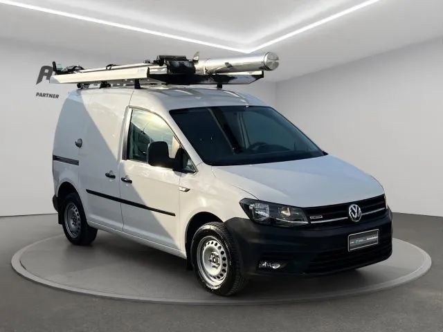VOLKSWAGEN Caddy 2.0 TDI 4MOTION 4X4 ALLESTITO G.TRAINO 2019 — foto 3