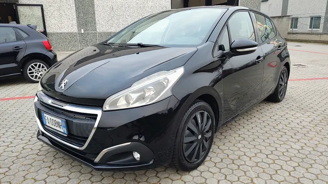 Peugeot 208 5p 1.2 puretech Active 82cv