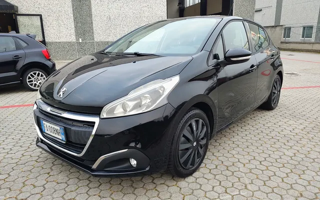 Peugeot 208 5p 1.2 puretech Active 82cv