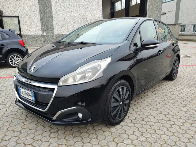 Peugeot 208 5p 1.2 puretech Active 82cv