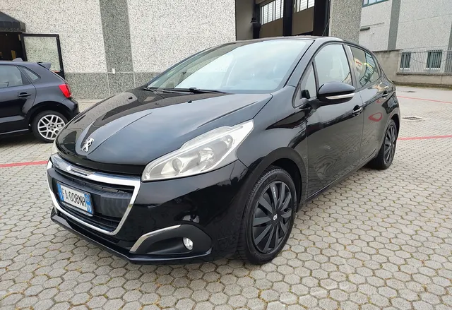 Peugeot 208 5p 1.2 puretech Active 82cv