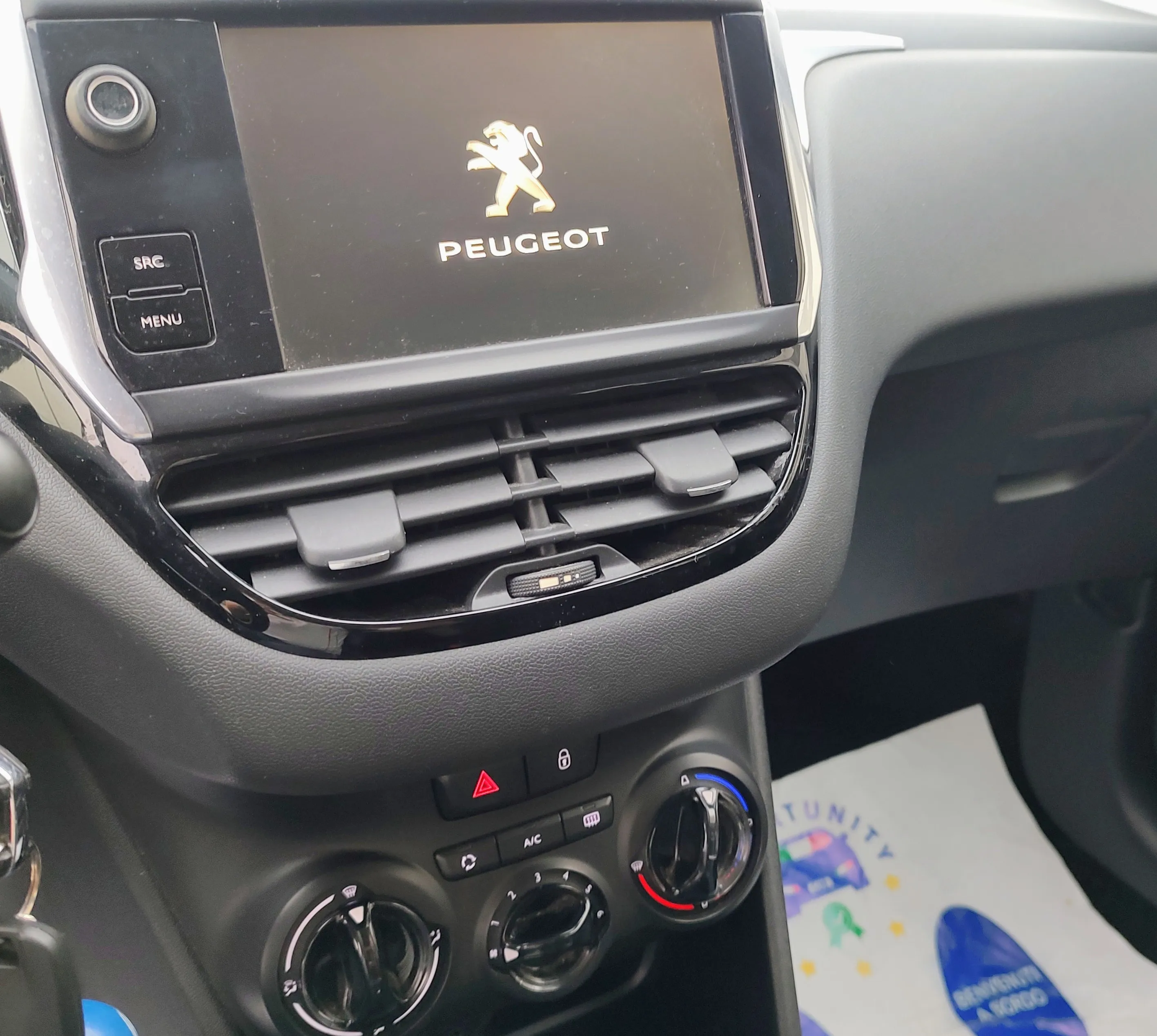 Peugeot 208 5p 1.2 puretech Active 82cv 2015 — foto 11