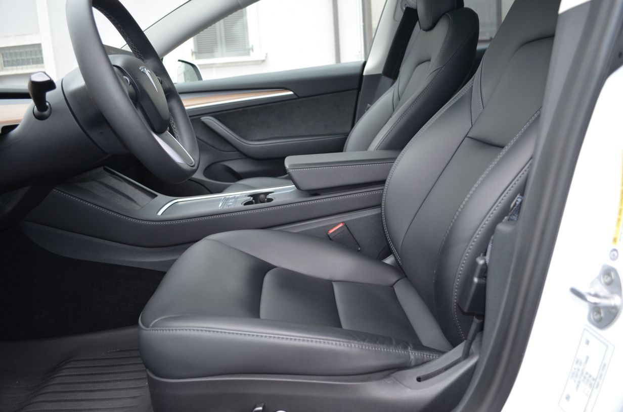 Tesla Model 3 Standard rwd 2023 — foto 15