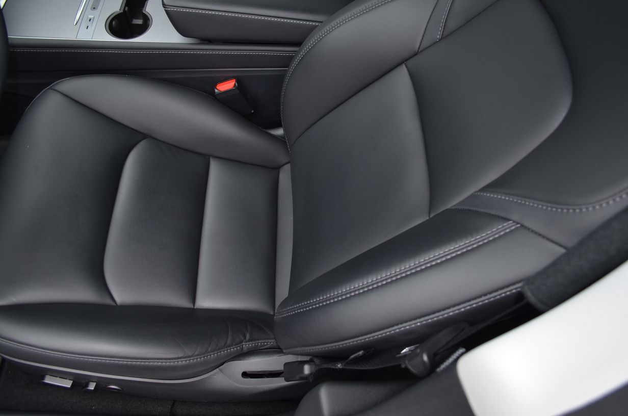 Tesla Model 3 Standard rwd 2023 — foto 16