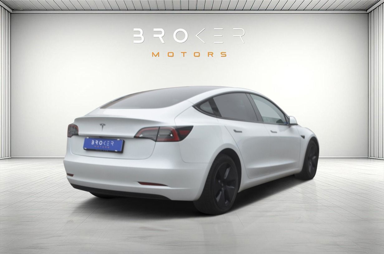 Tesla Model 3 Standard rwd 2023 — foto 6