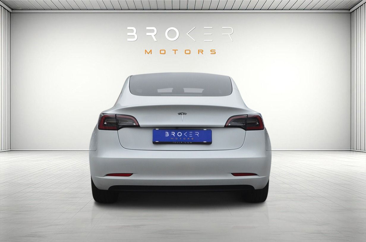 Tesla Model 3 Standard rwd 2023 — foto 7