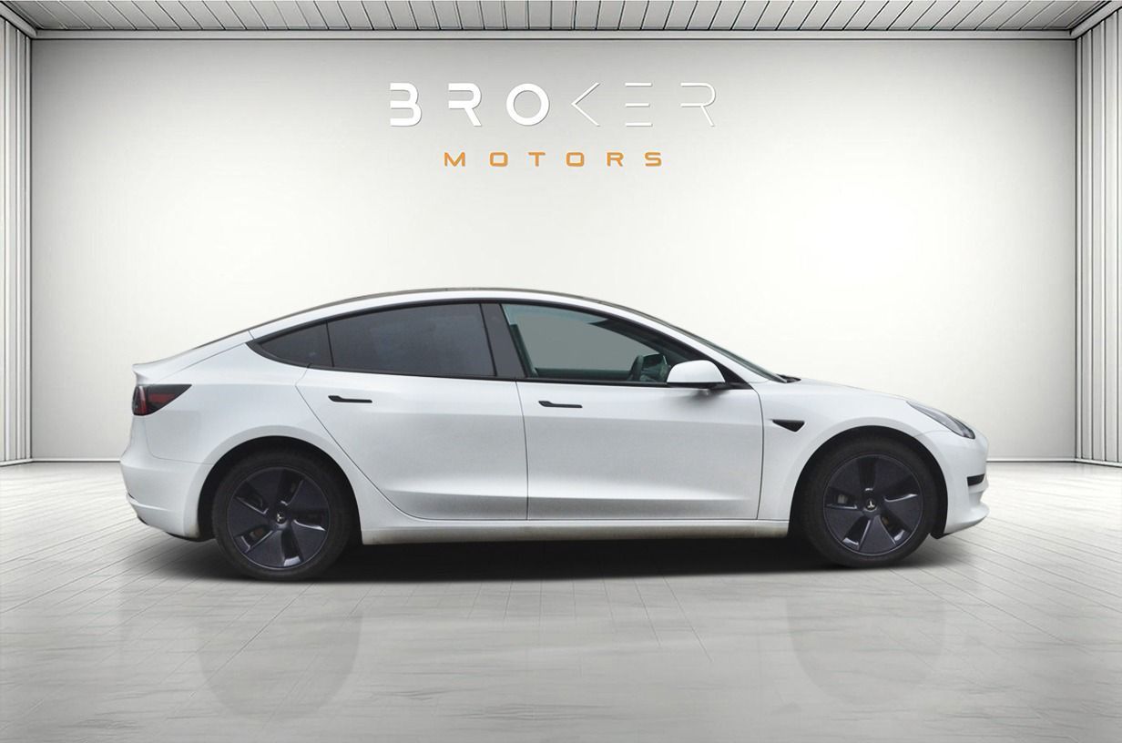 Tesla Model 3 Standard rwd 2023 — foto 5