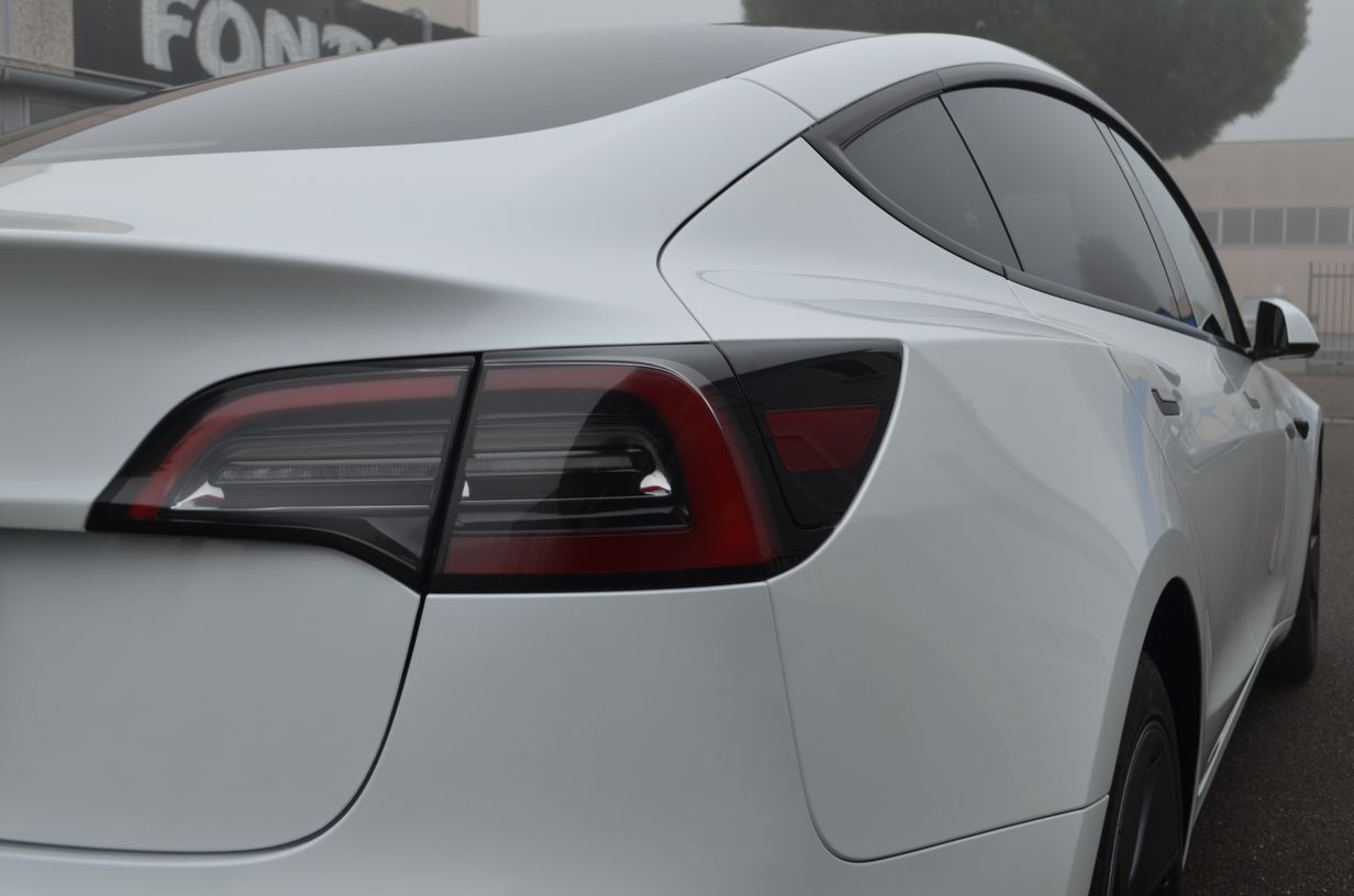 Tesla Model 3 Standard rwd 2023 — foto 11