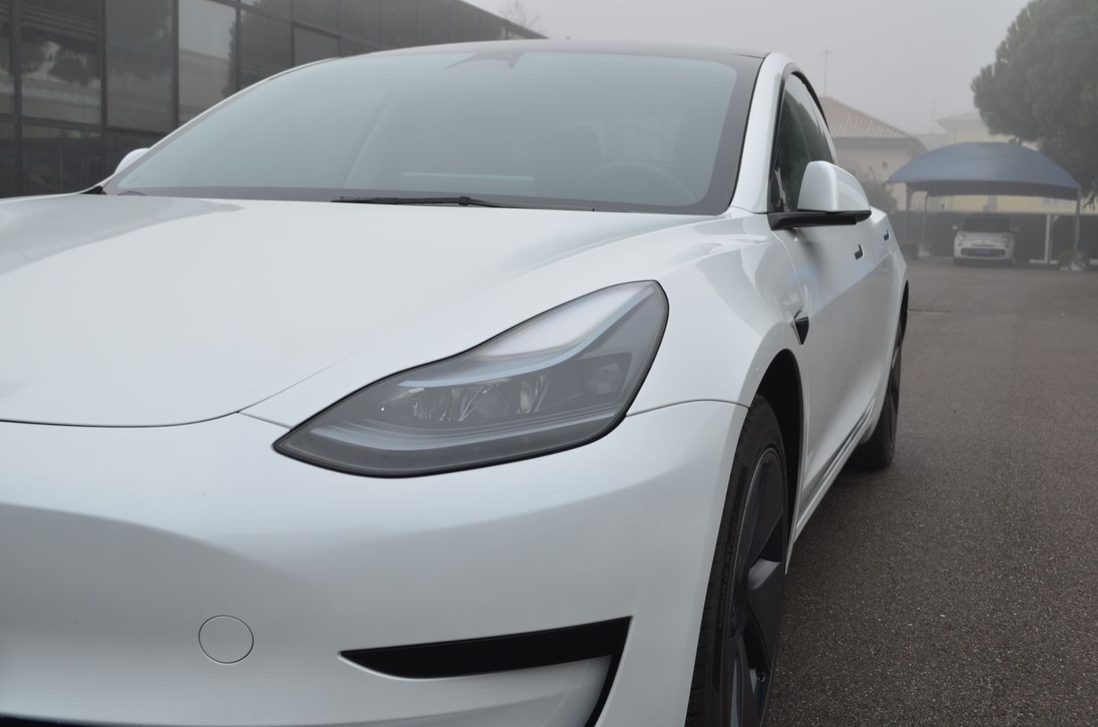 Tesla Model 3 Standard rwd 2023 — foto 10