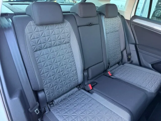 Volkswagen Tiguan 2.0 tdi Life 150cv dsg 2021 — foto 9