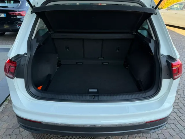 Volkswagen Tiguan 2.0 tdi Life 150cv dsg 2021 — foto 11