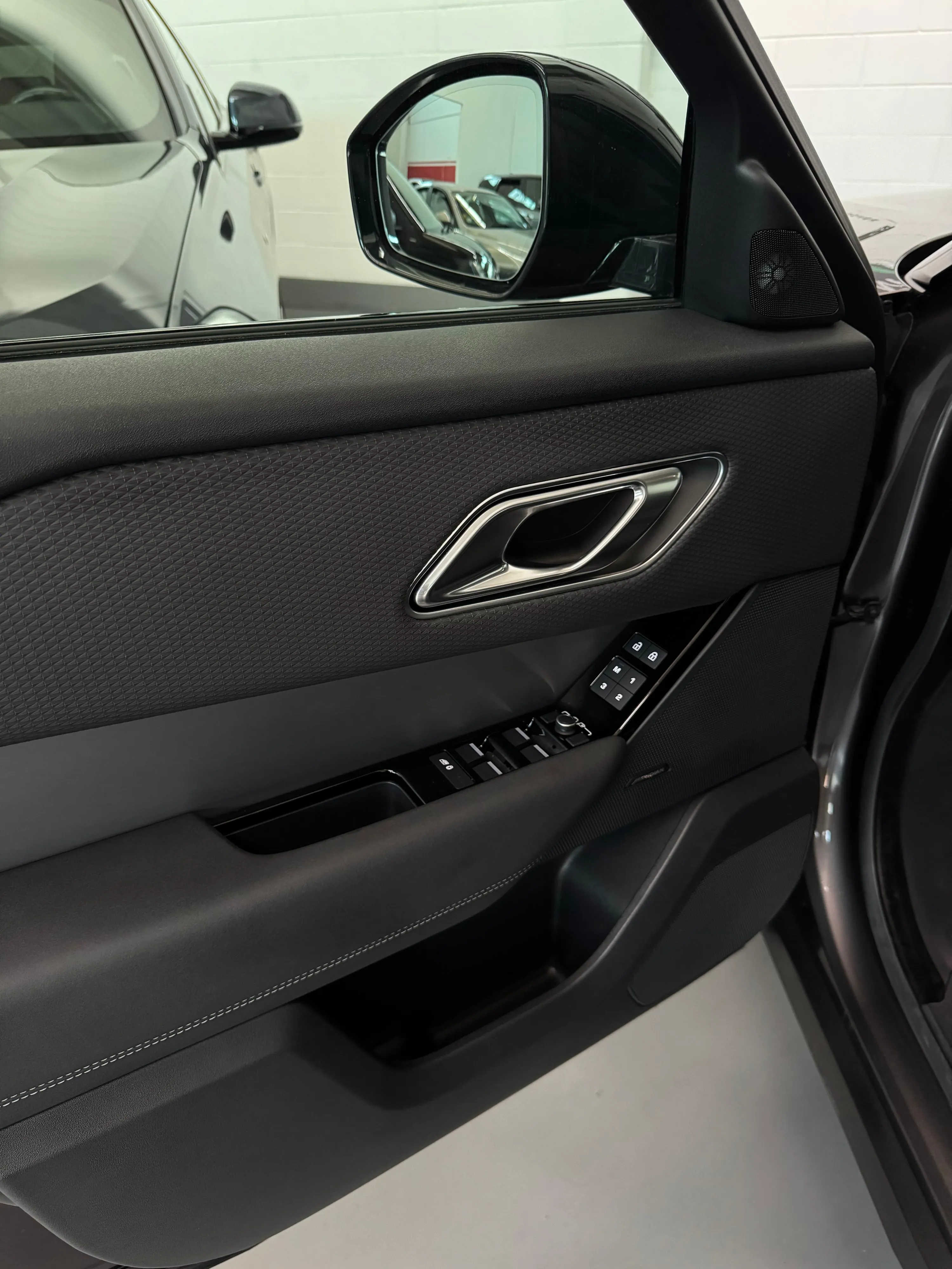 Land Rover Range Rover Velar R-Dynamic S D200 mhev 4wd 2.0cc 204cv Meridian+CarPlay Certificata Finanziabile 2022 — foto 9