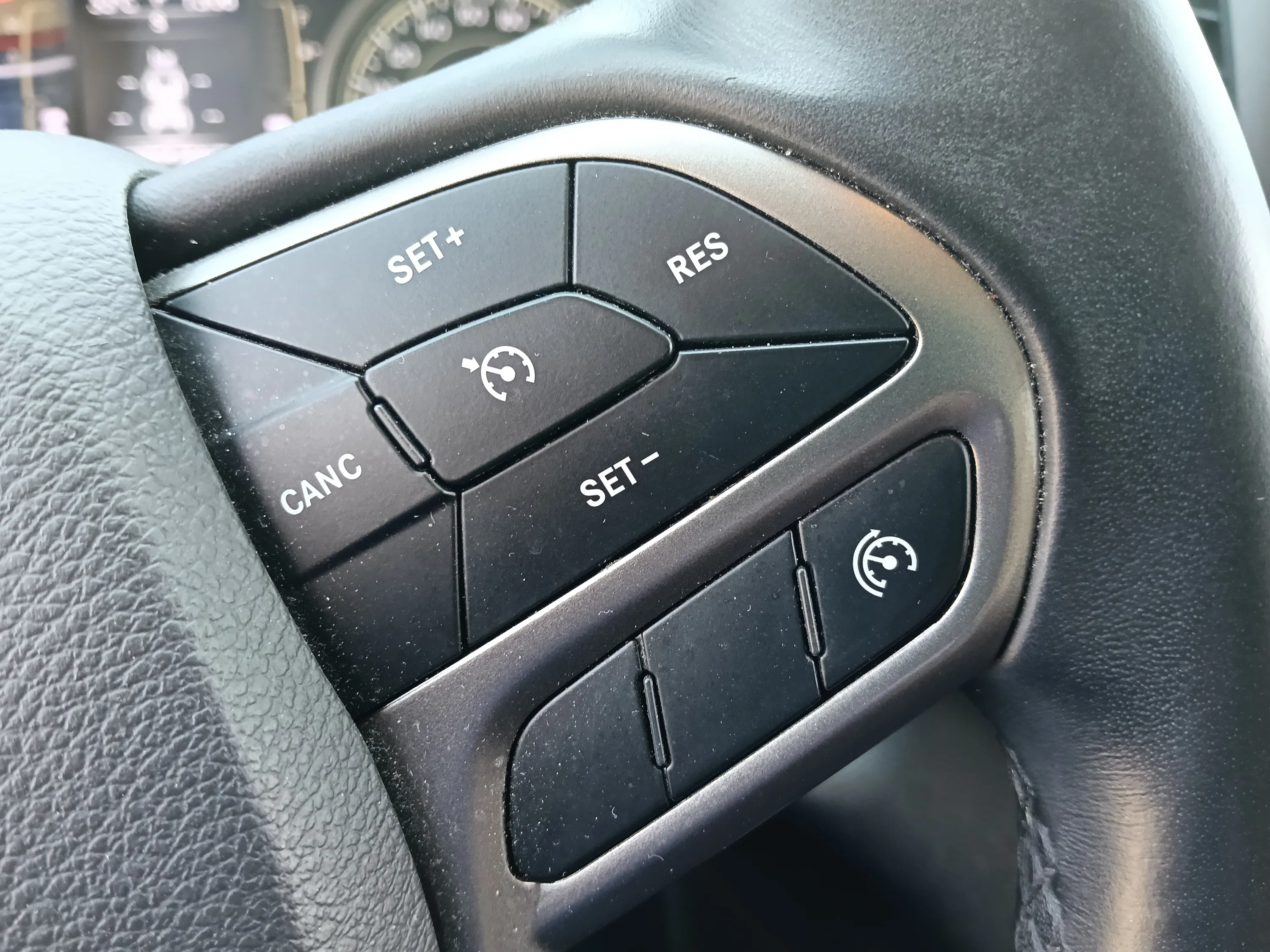 Jeep Cherokee 2.2 mjt Longitude fwd auto 2019 — foto 18
