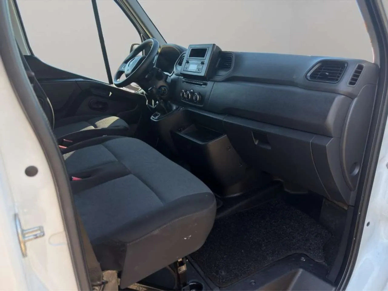 RENAULT Master L2H2 2.3 150CV 2022 — foto 9