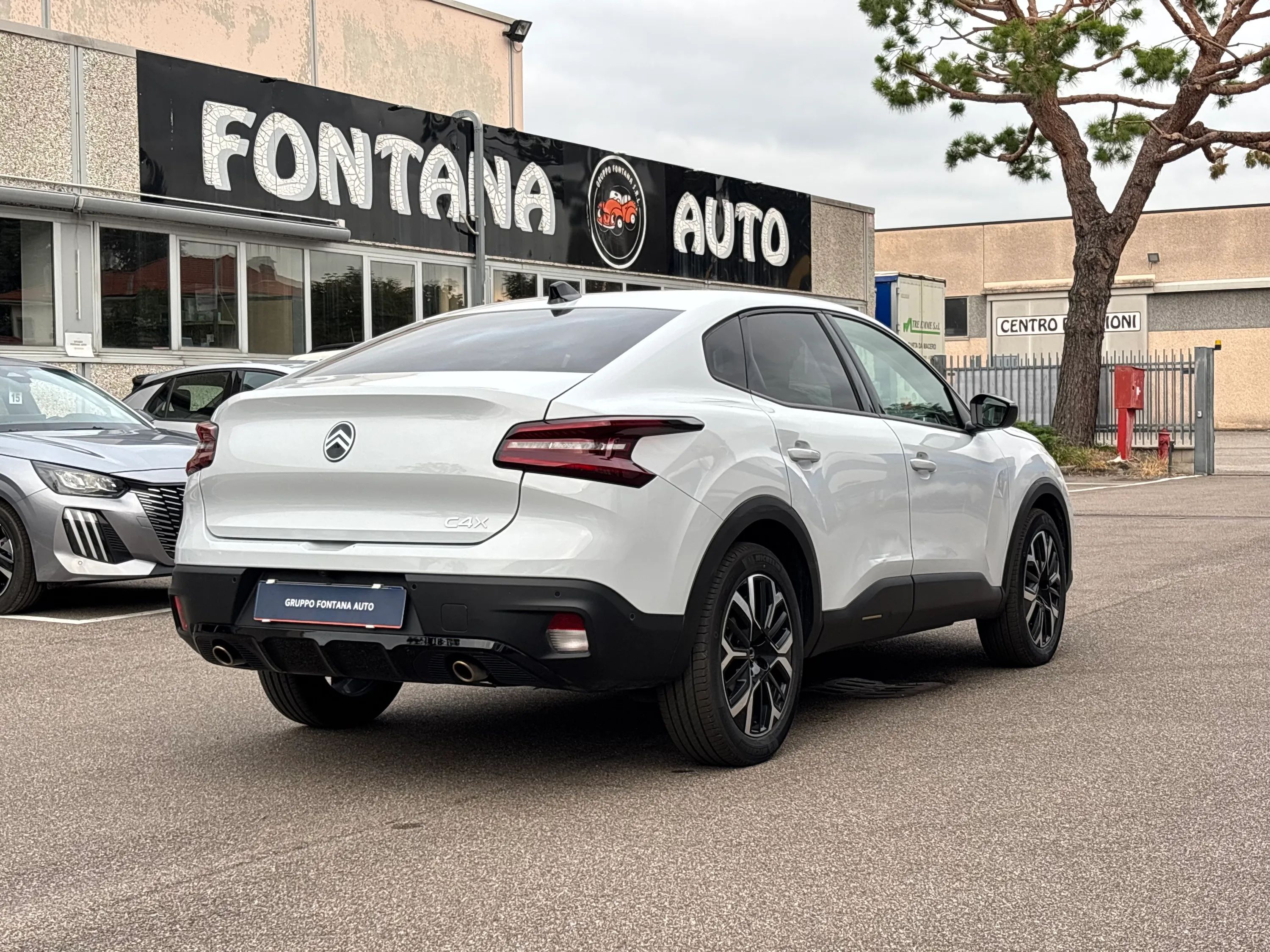 Citroen C4 X 1.2 puretech Max s&s 130cv eat8 2025 — foto 4