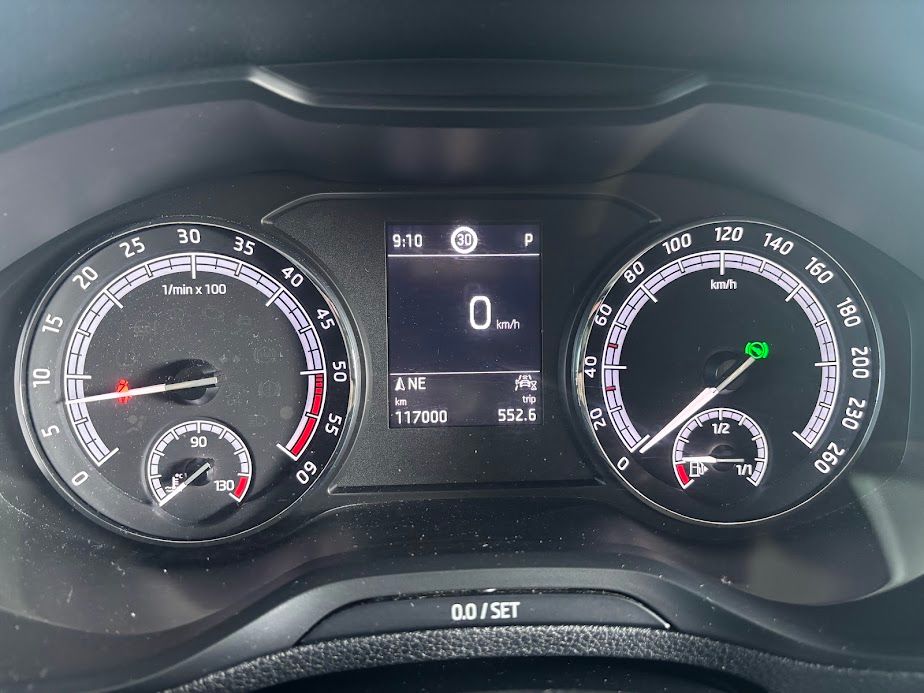 Skoda Karoq 1.6 tdi scr Executive dsg 116CV 2020 — foto 16