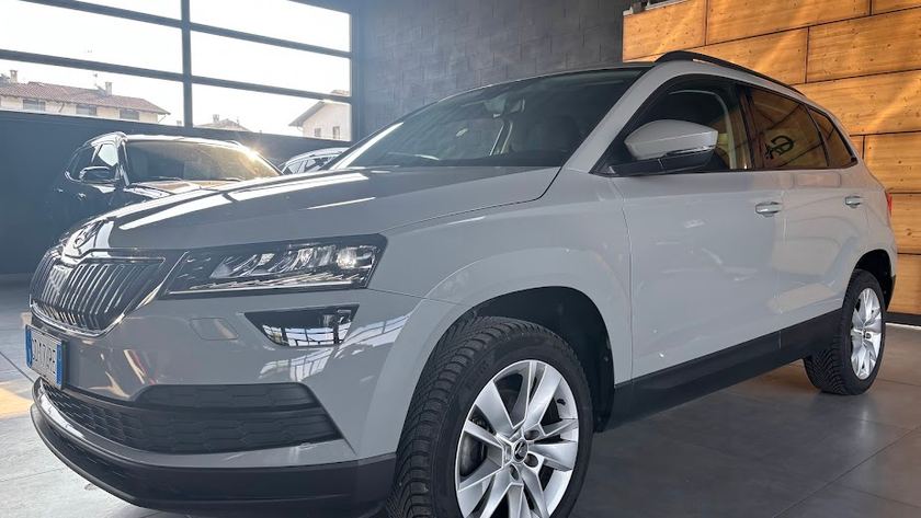 Skoda Karoq 1.6 tdi scr Executive dsg 116CV 2020